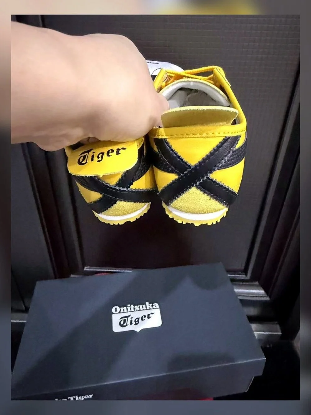 Onitsuka Tiger Mexico 66 Yellow Black Sneakers